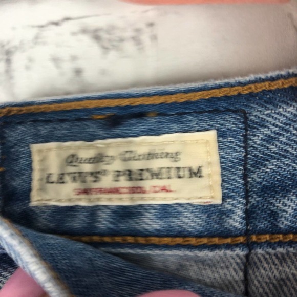 Levi's Premium Wedgie Icon Fit Authentically Yours Distressed Button Fly Sz. 34 - Picture 10 of 11